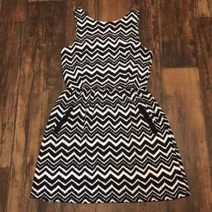 Charming Charlie’s Chevron dress size small